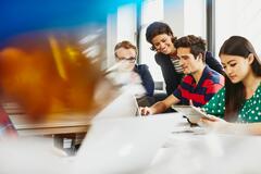estudantes trabalhadores