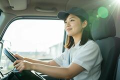 website_large-ro_truck-driver-female_rai-16_gem.jpg
